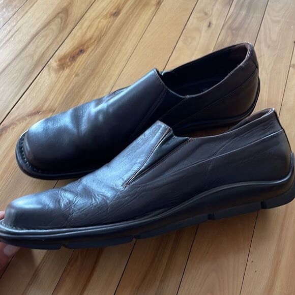 Bacco Bucci dark brown leather driving shoe. Forefoot V insets. Slip on. 9.5 main image 5